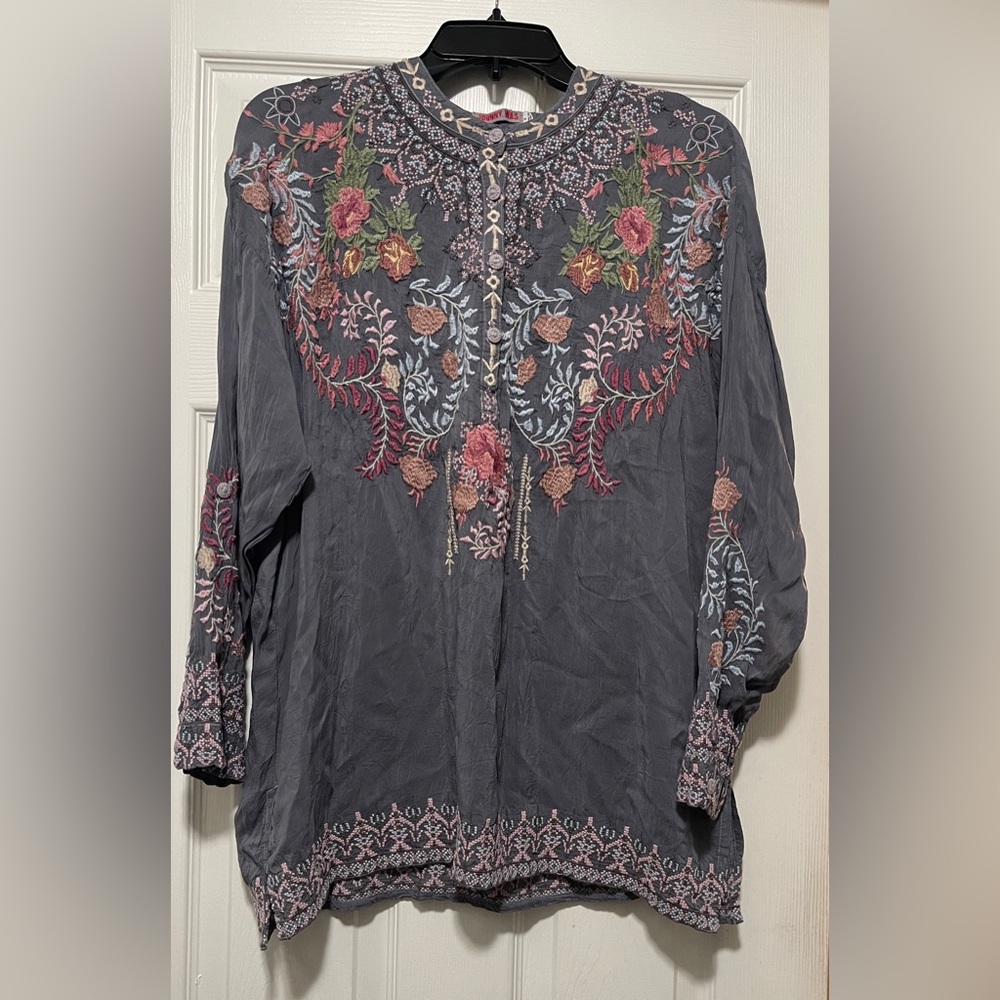 Johnny Was Sundae Top Blouse Tunic in
Cloudburst  Size S - Picture 4 of 9